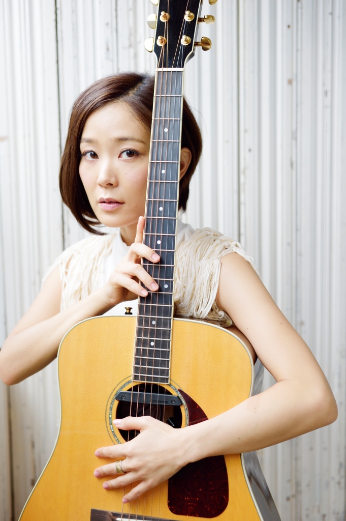 Asia песня. Мегуми Мори певица. Megumi Mori. Ai Mori певица. Megumi Mori певица и актриса.